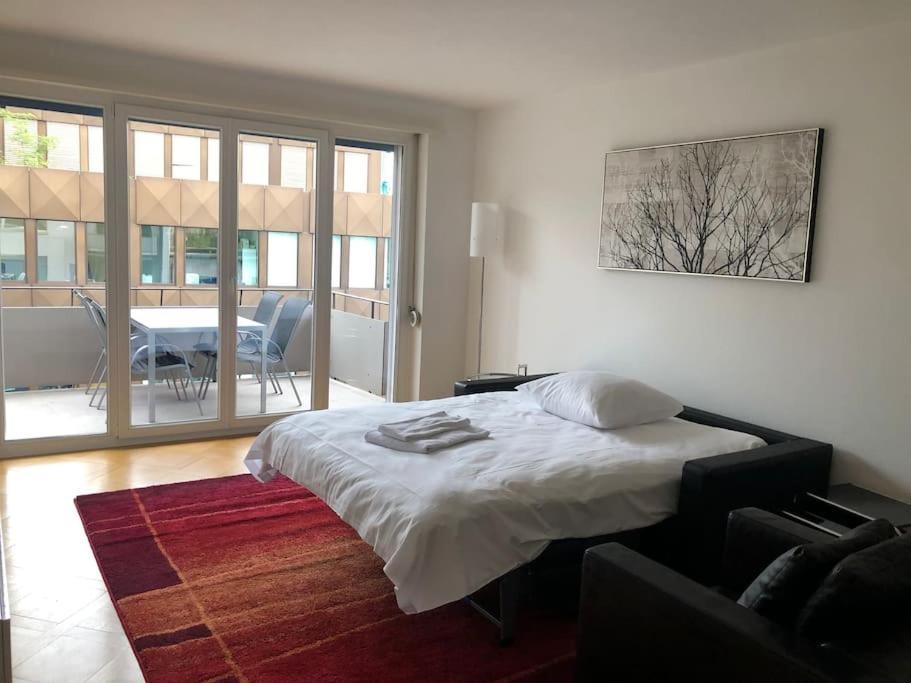 Bright 1 Bedroom Flat In The City Centre Zurique Exterior foto
