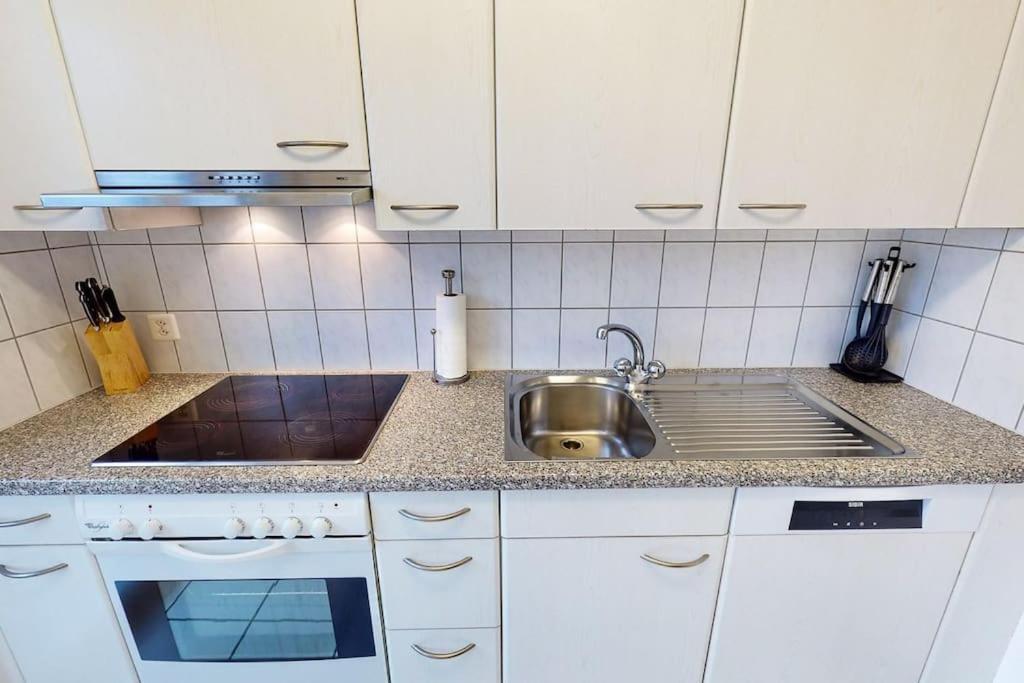 Bright 1 Bedroom Flat In The City Centre Zurique Exterior foto
