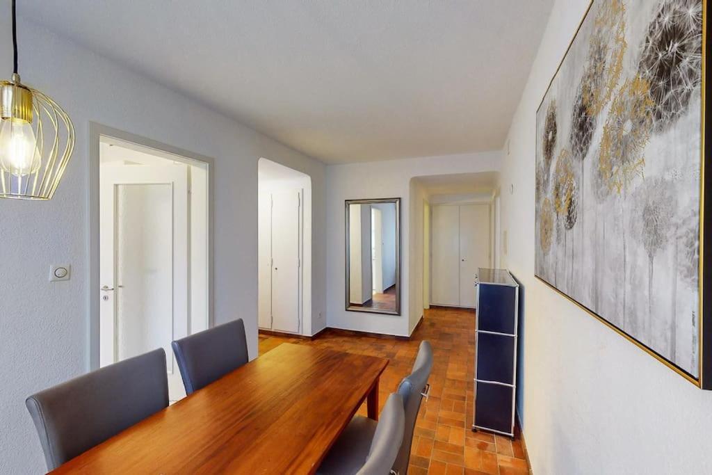 Bright 1 Bedroom Flat In The City Centre Zurique Exterior foto